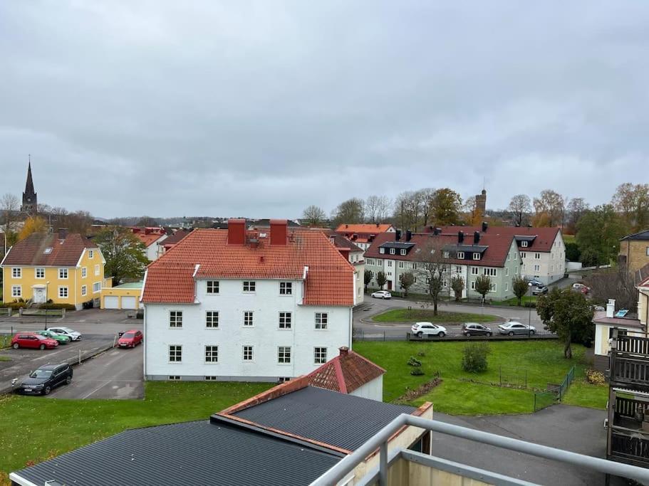 Haerligt Stort Boende I Perfekt Laege Boras Exterior photo